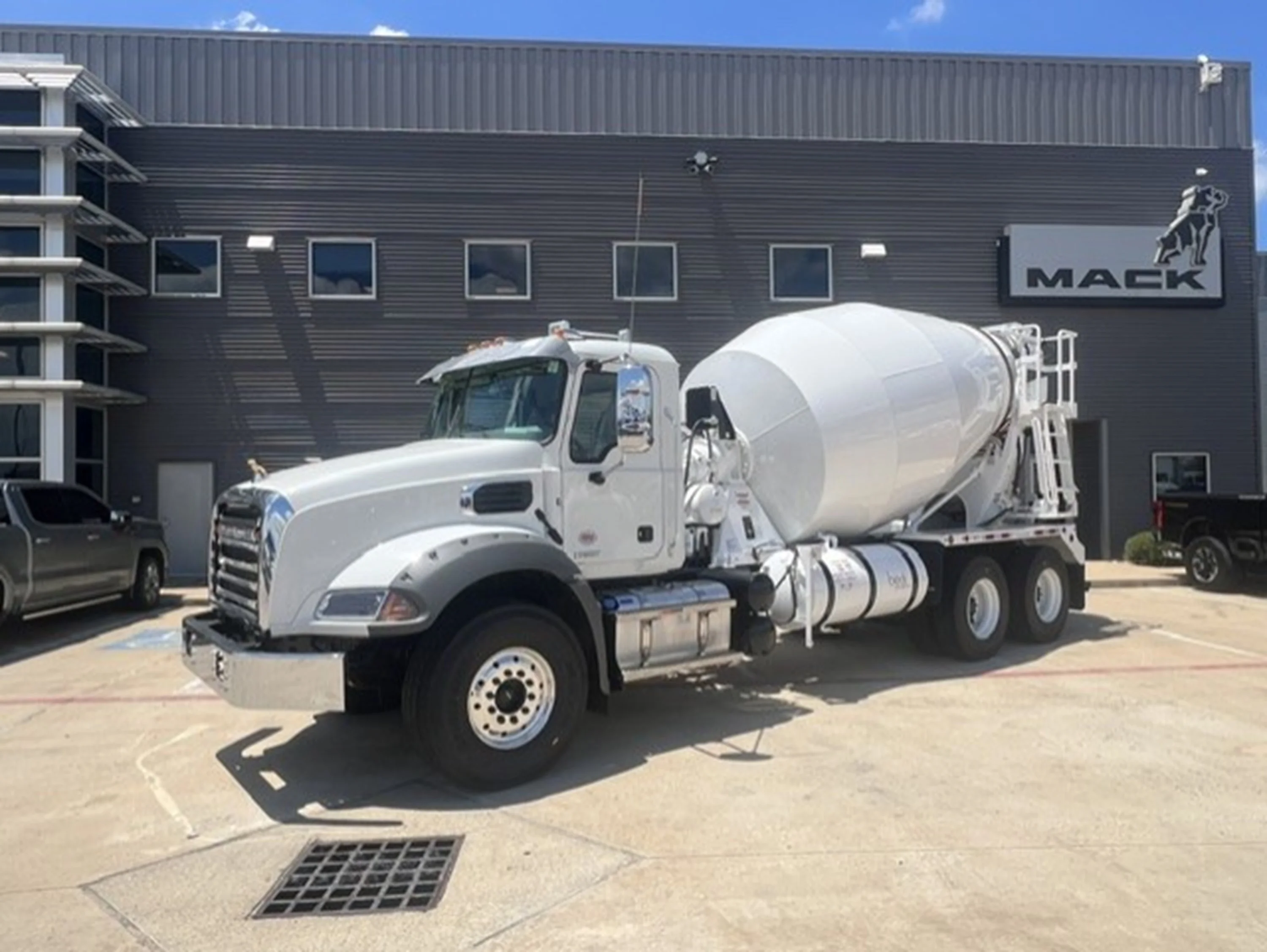 2027 Mack Granite