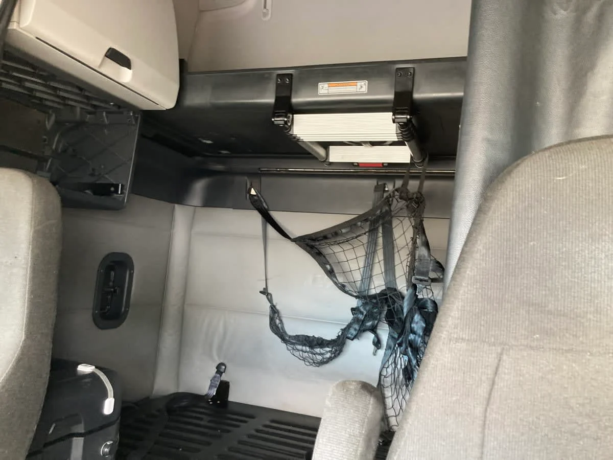 2021 Freightliner Cascadia in Springfield, MA — photo 15