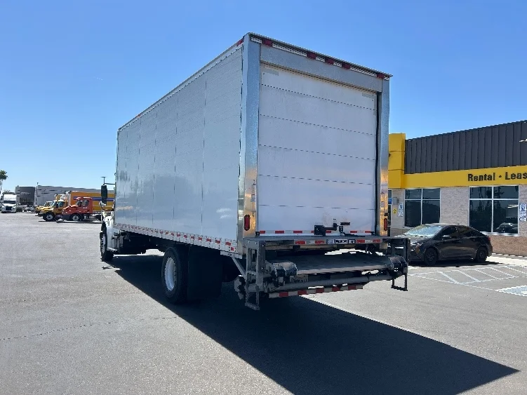 2020 Freightliner M2 106 in Phoenix, AZ — photo 6