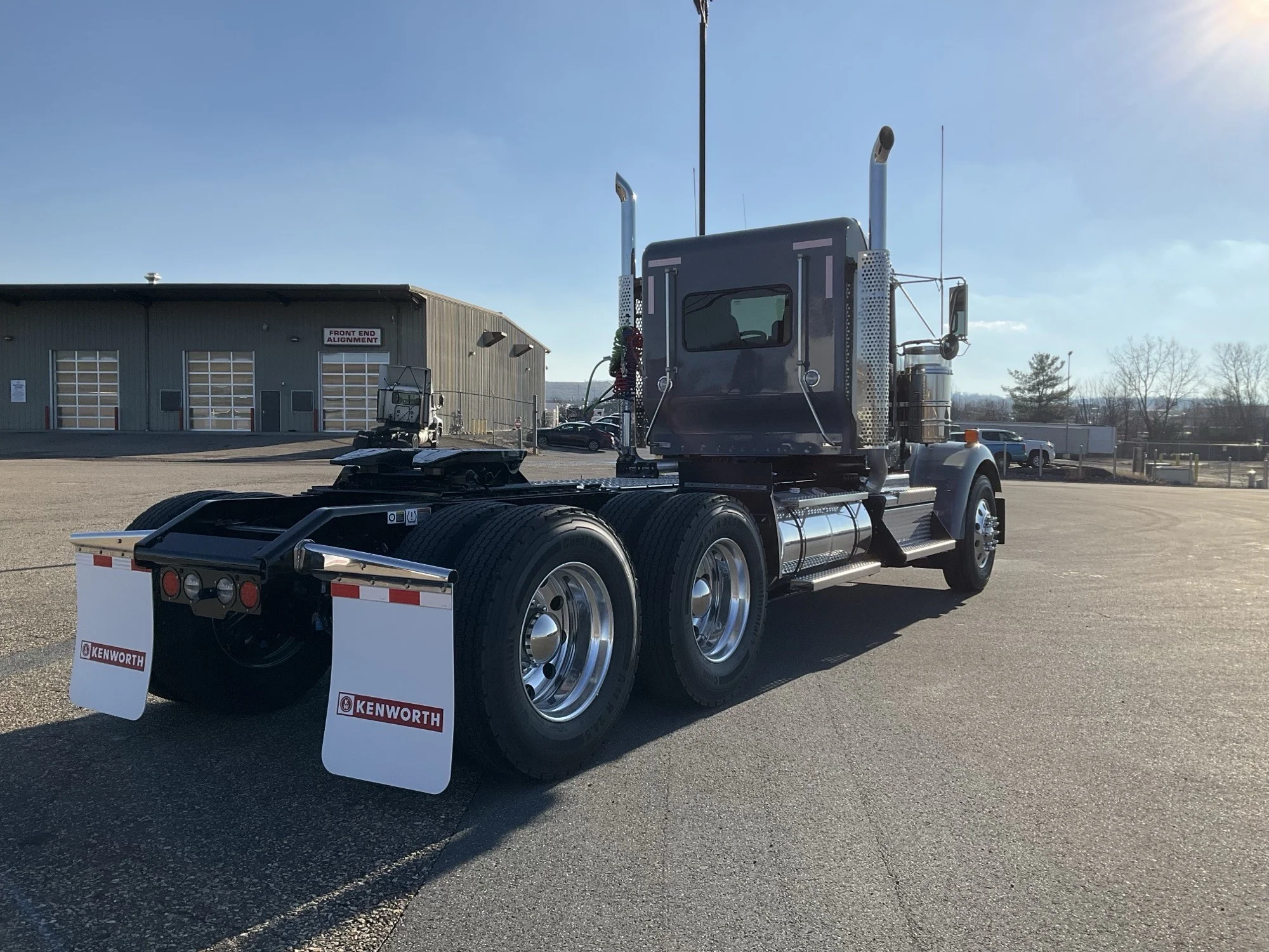 2026 Kenworth W900 - image 4