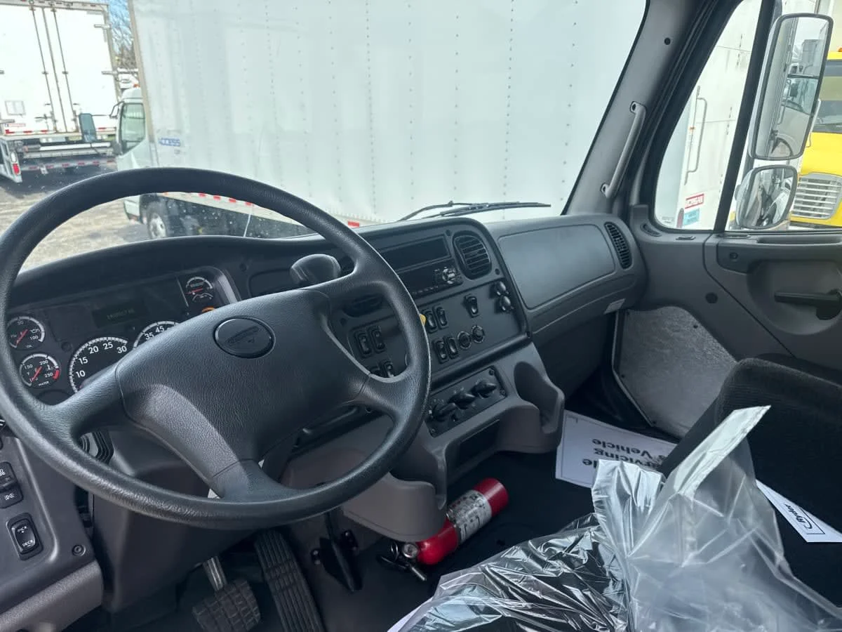 2019 Freightliner M2 106 in Bolingbrook, IL — photo 7