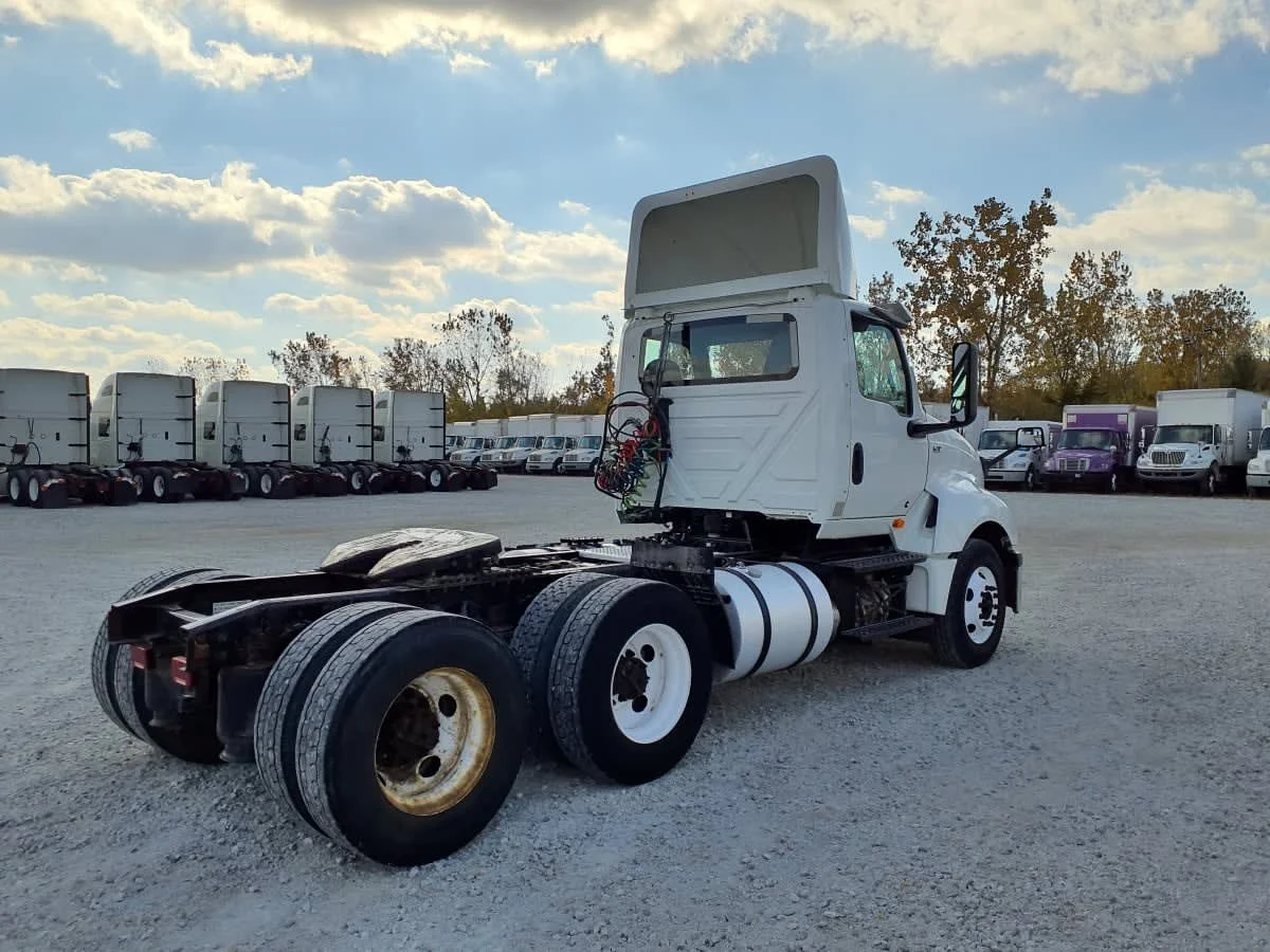 2019 International LT in Indianapolis, IN — photo 4