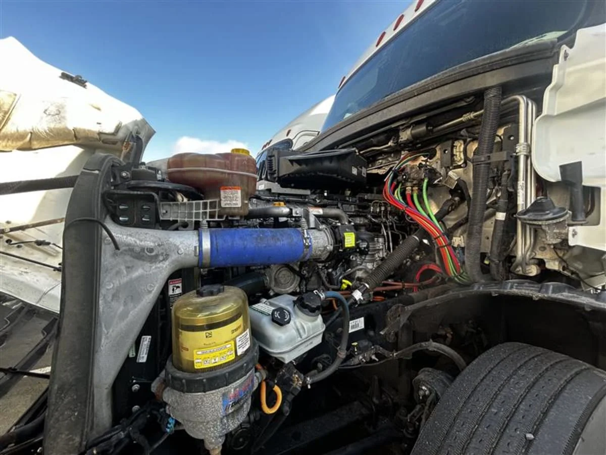 2020 Freightliner Cascadia in Tacoma, WA — photo 9