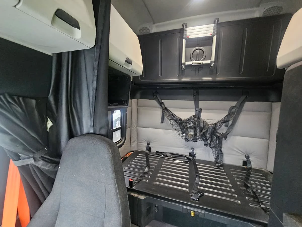 2020 Freightliner Cascadia in Tacoma, WA — photo 8