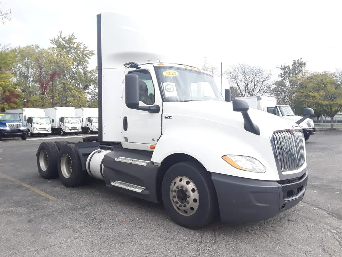 2020 International LT in Hilliard, OH — photo 3