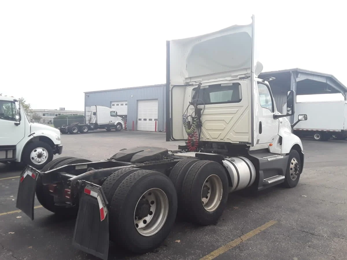 2020 International LT in Hilliard, OH — photo 4
