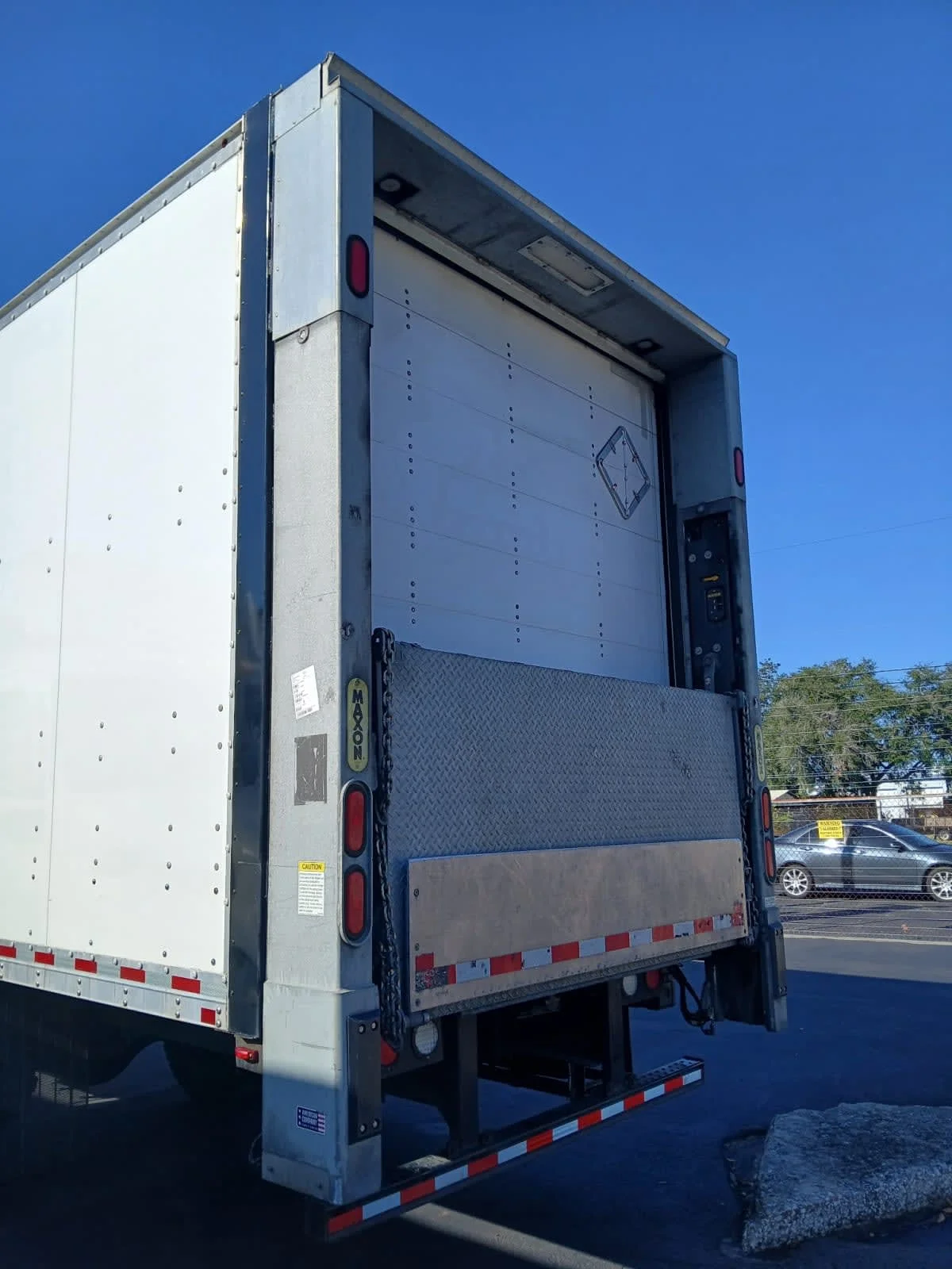 2022 Freightliner M2 106 in Jacksonville, FL — photo 10