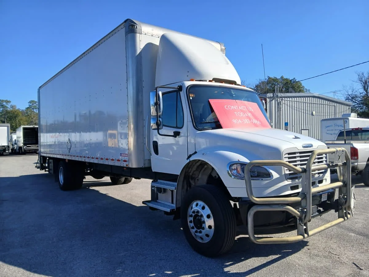 2022 Freightliner M2 106 in Jacksonville, FL — photo 3