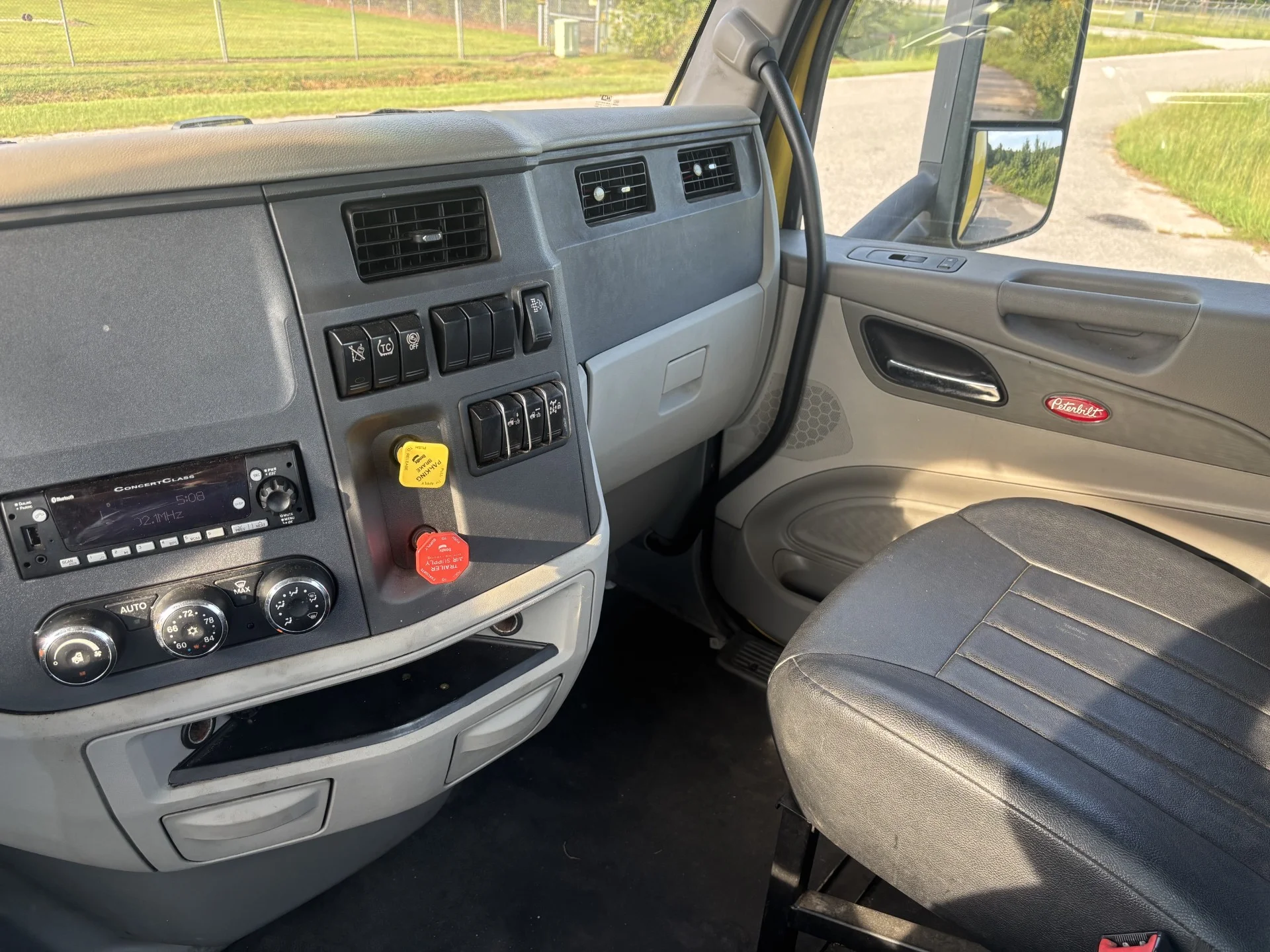 2021 Peterbilt 579 in Florence, SC — photo 7