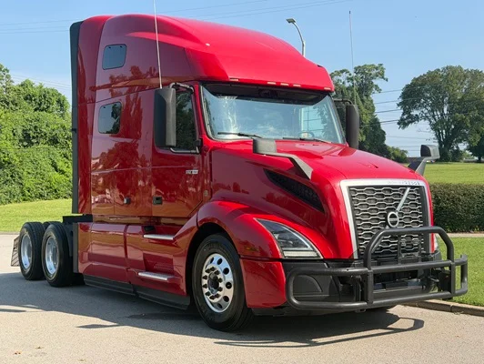 2022 Volvo VNL 760