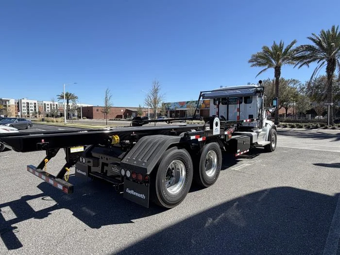 2026 Peterbilt 567 in Orlando, FL — photo 6