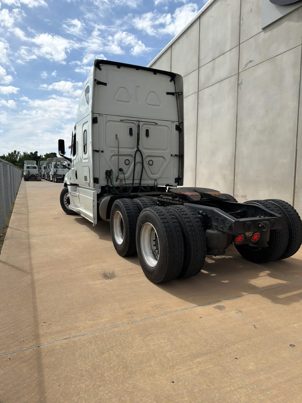2021 Freightliner Cascadia in Oklahoma City, OK — photo 6