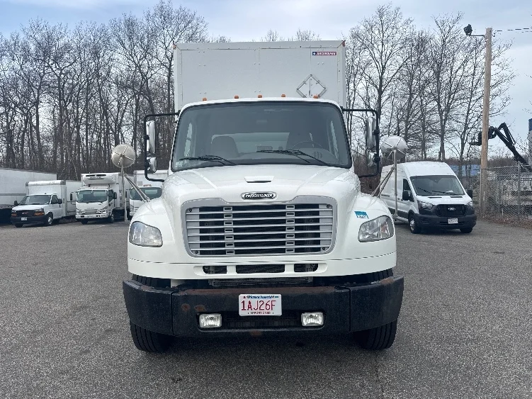 2019 Freightliner M2 106 in Braintree, MA — photo 2