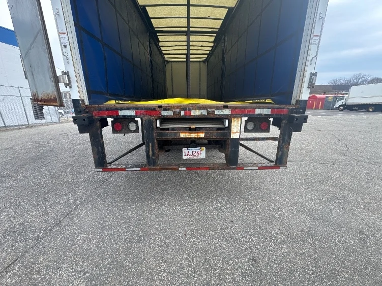 2019 Freightliner M2 106 - image 9