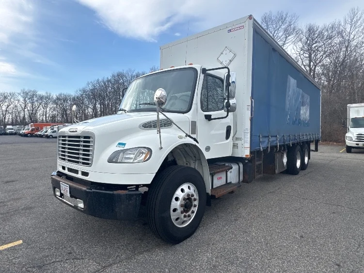 2019 Freightliner M2 106 in Braintree, MA — photo 3