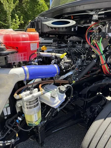 2027 Freightliner Cascadia — photo 5