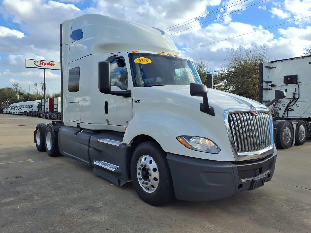 2020 International LT in Houston, TX — photo 3
