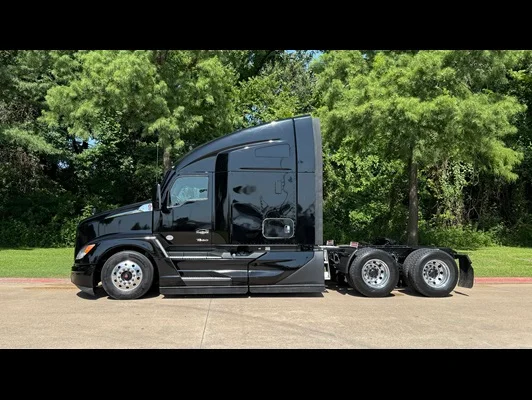 2023 Kenworth T680 in Dallas, TX — photo 20