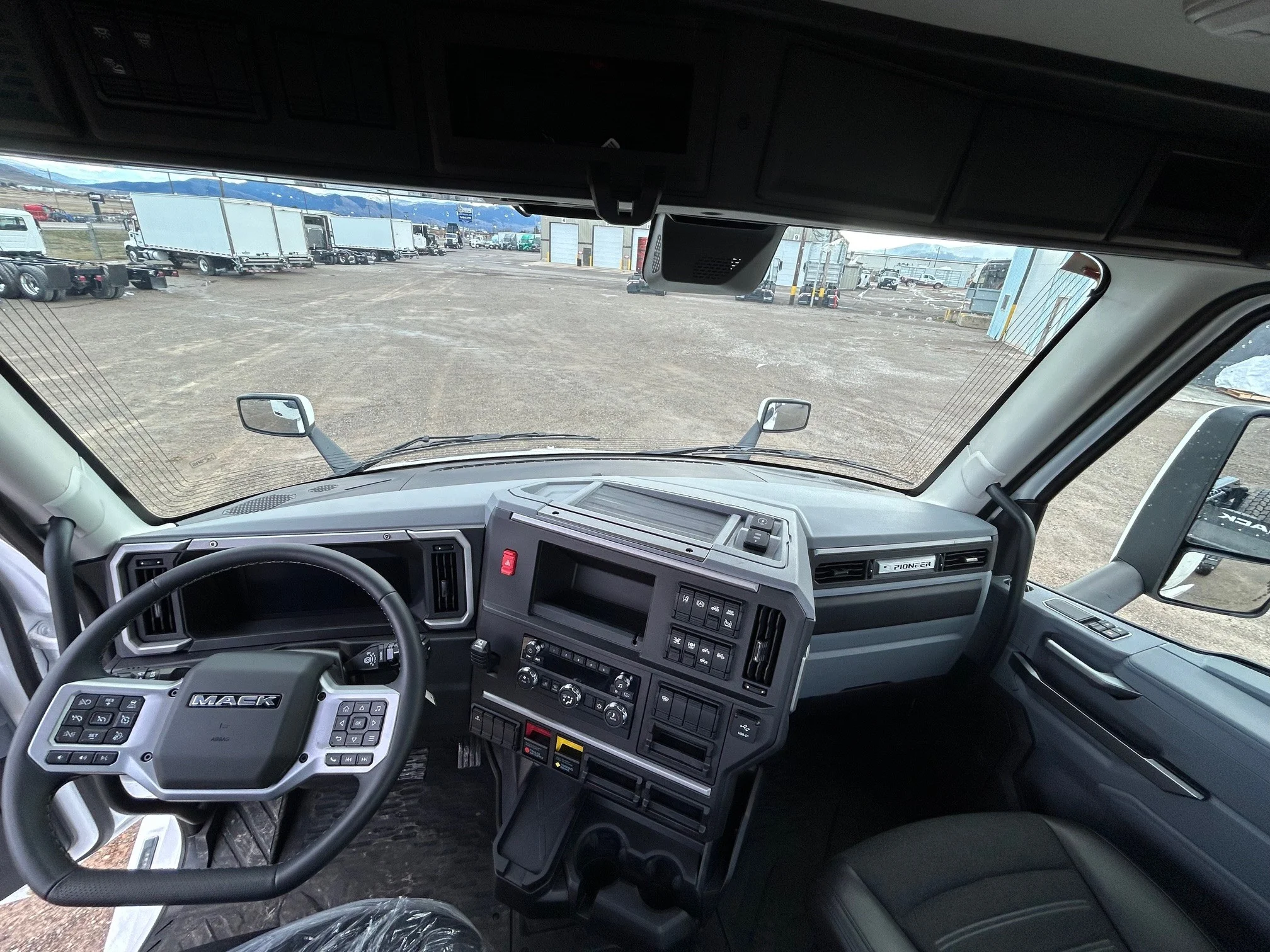 2026 Mack Pinnacle in Missoula, MT — photo 13