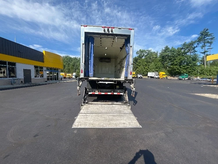 2020 Freightliner eM2 in Londonderry, NH — photo 9
