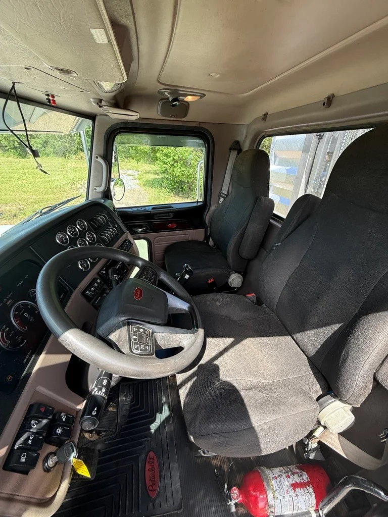 2022 Peterbilt in Jackson, MS — photo 9