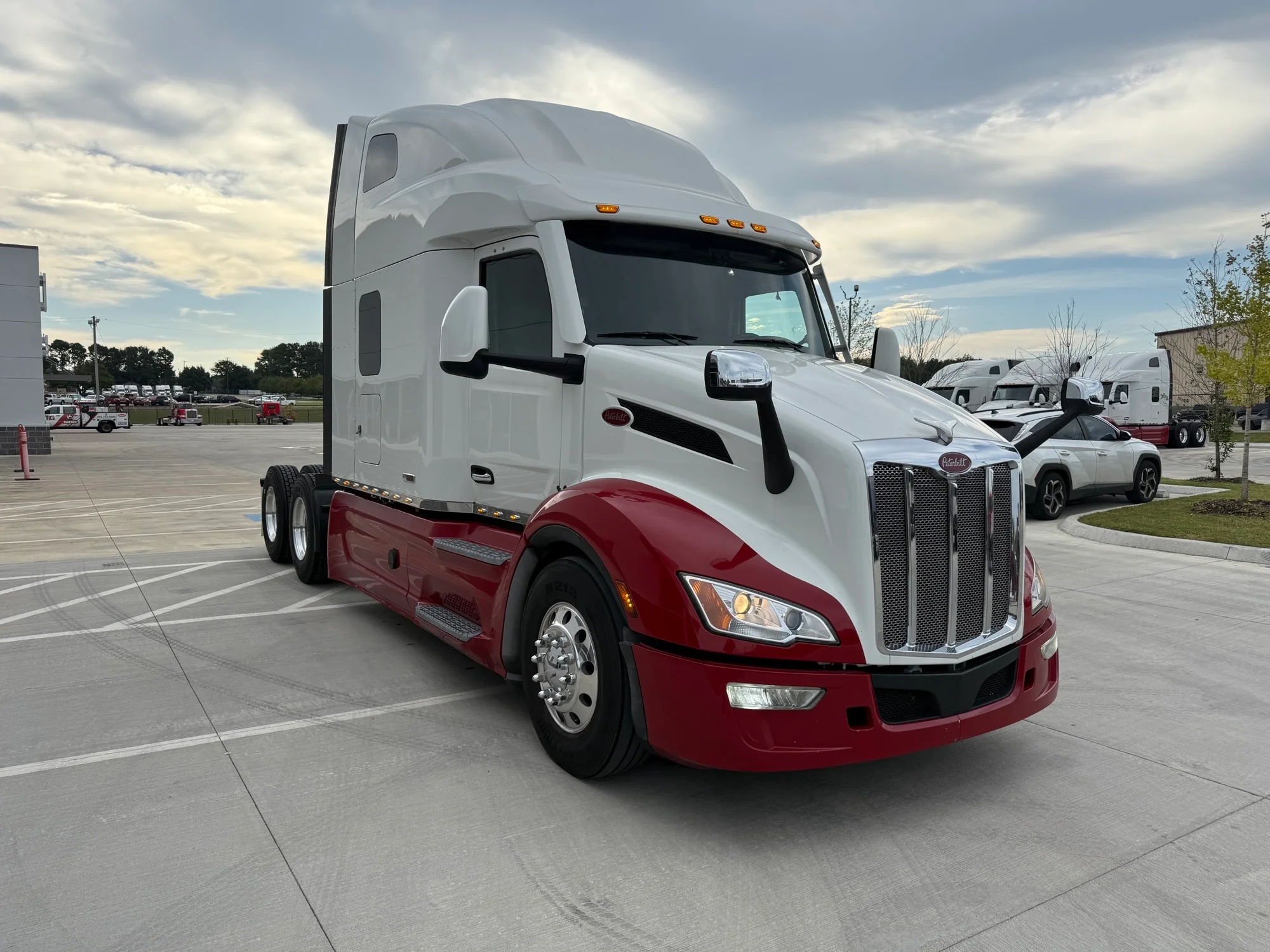 2023 Peterbilt 579 - image 7