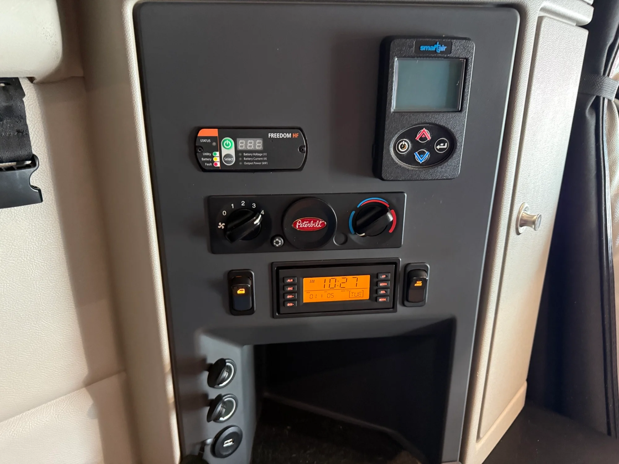 2023 Peterbilt 579 - image 16