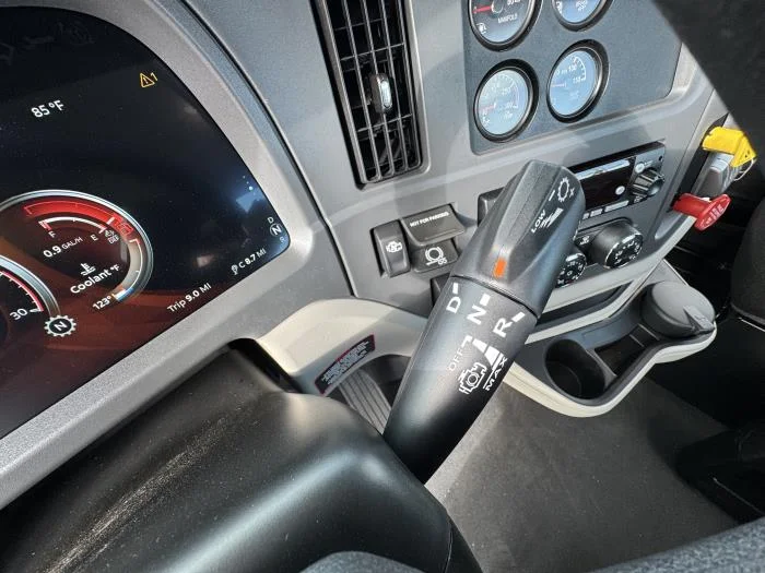 2026 Peterbilt 567 in Orlando, FL — photo 14