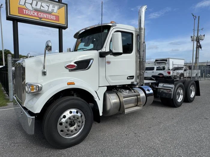 2026 Peterbilt 567 in Orlando, FL — photo 2
