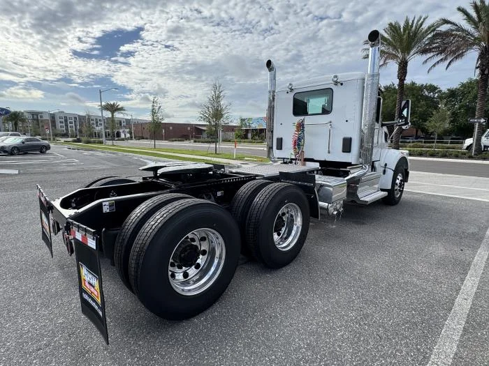 2026 Peterbilt 567 in Orlando, FL — photo 6