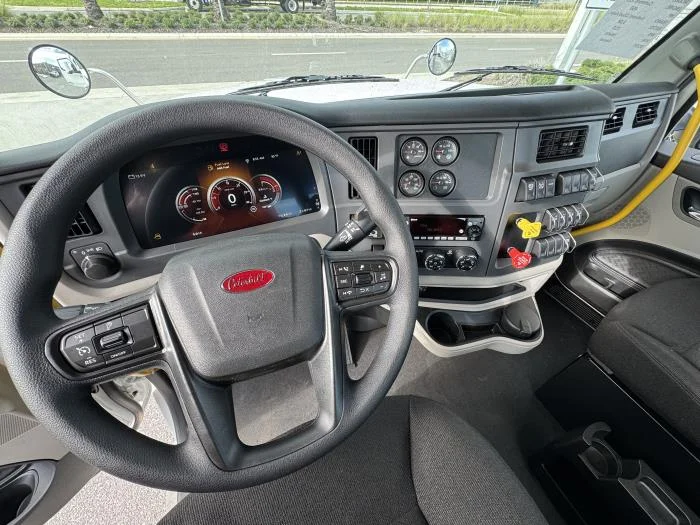 2026 Peterbilt 567 in Orlando, FL — photo 13