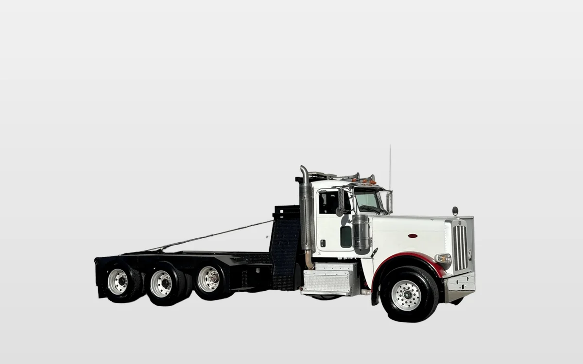 2012 Peterbilt - image 1
