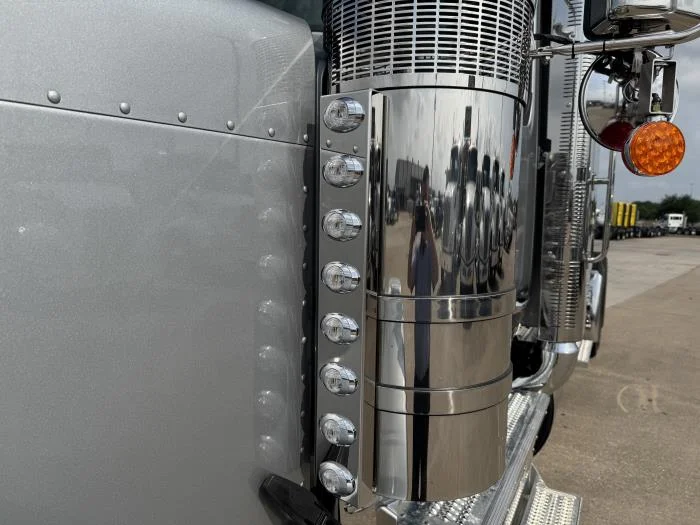 2027 Peterbilt 589 in Houston, TX — photo 14