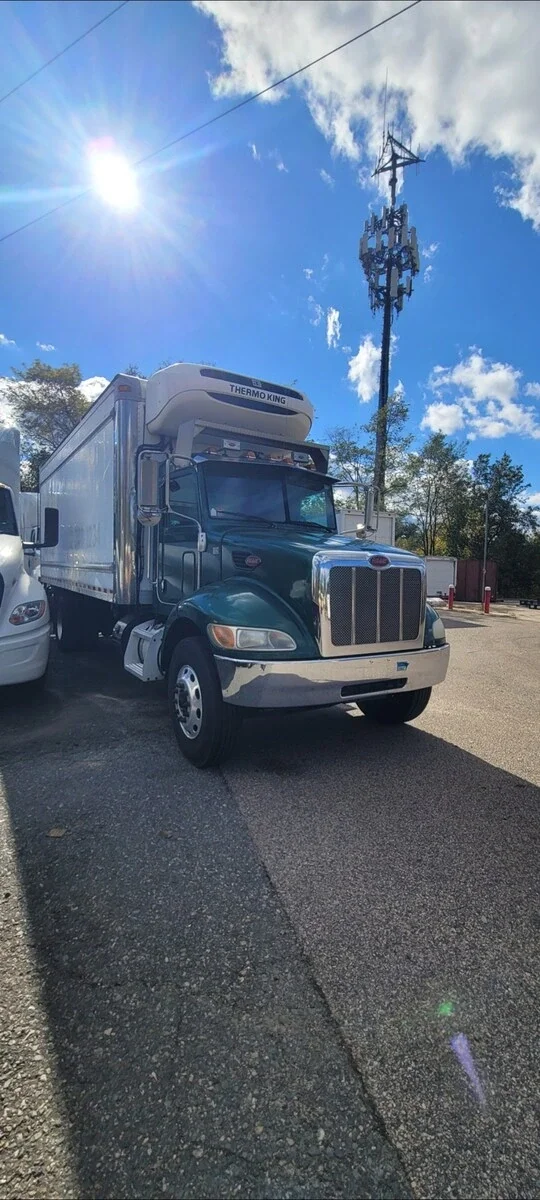 2014 Peterbilt 337 in Flemington, NJ