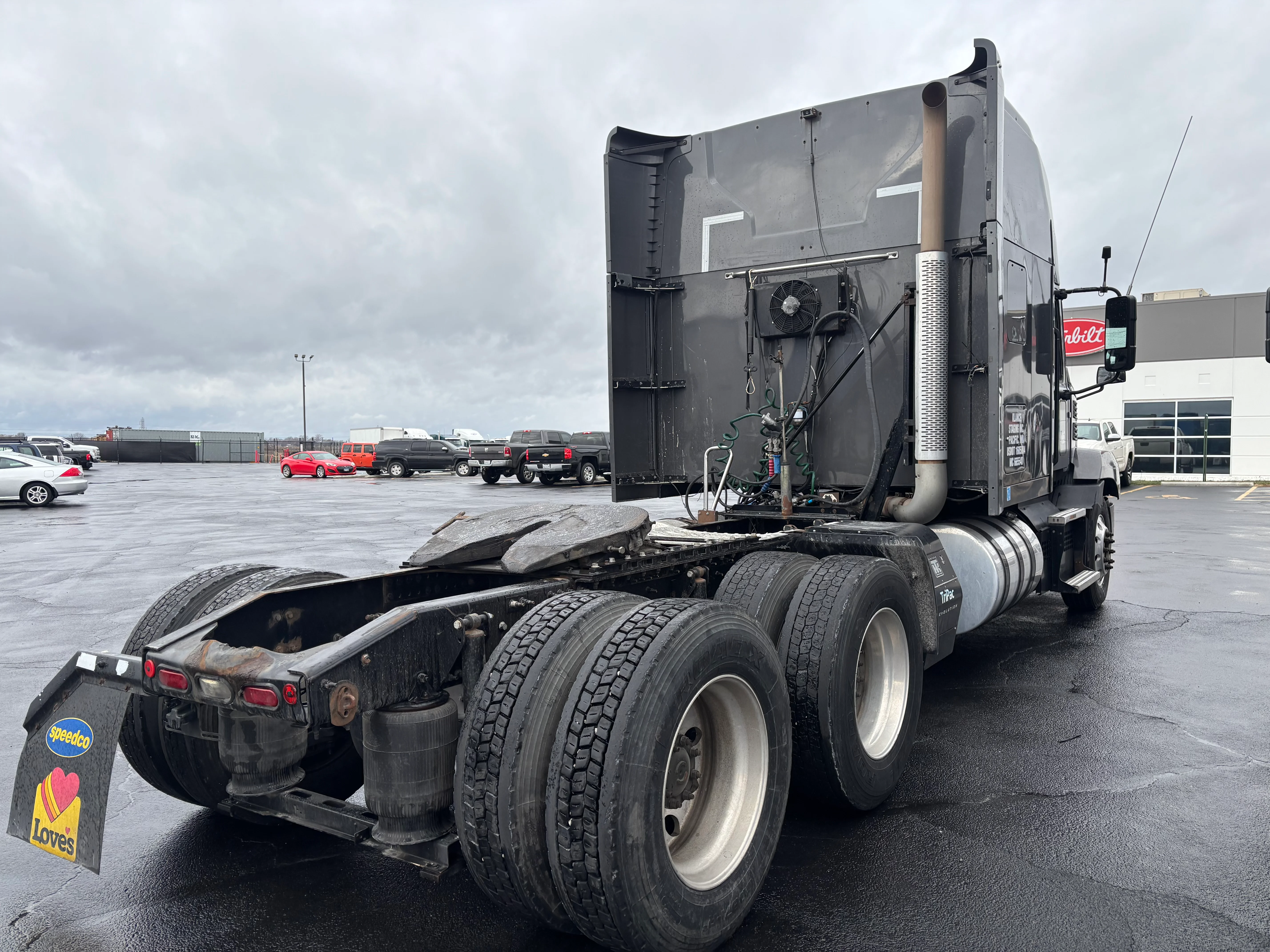 2019 Mack Anthem - image 4