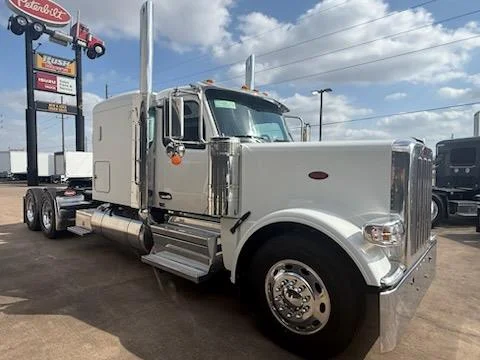 2027 Peterbilt 589 - image 4