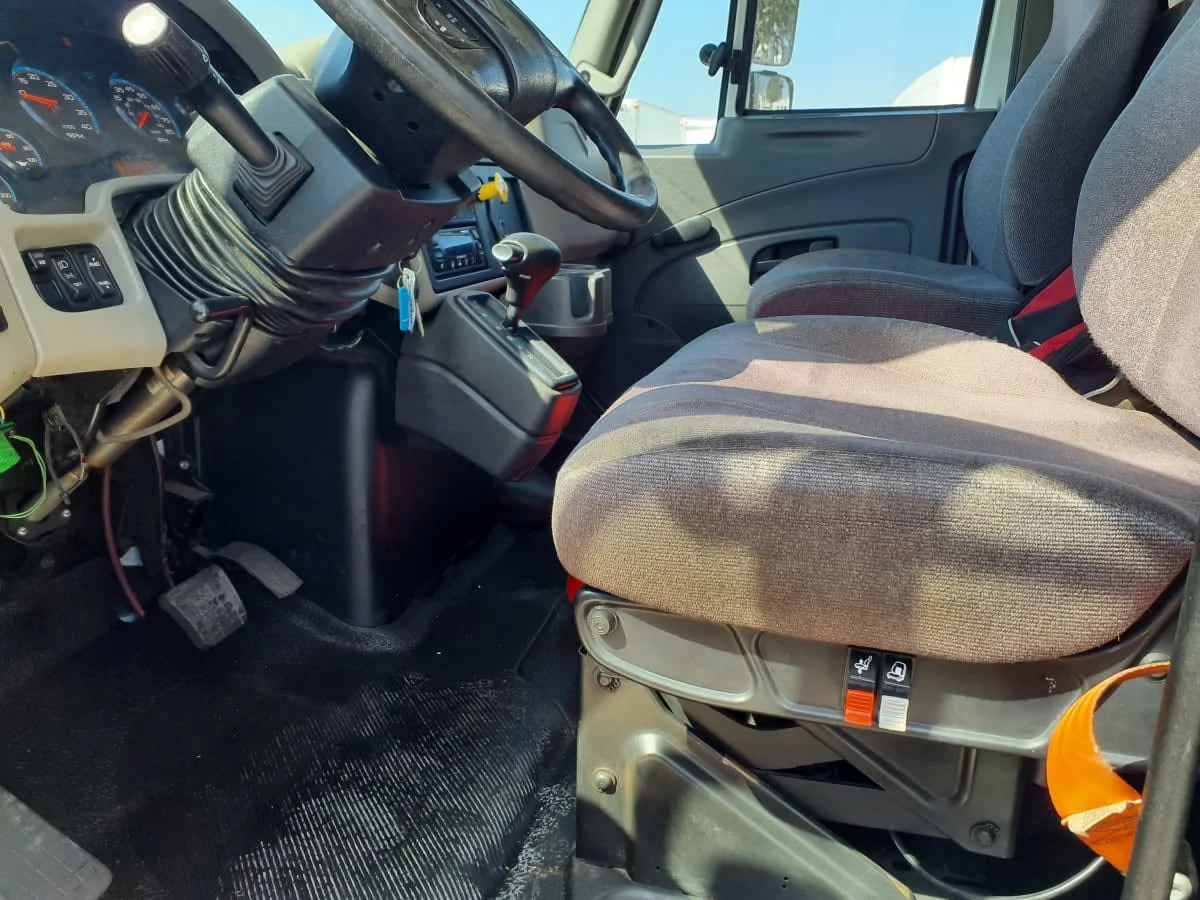2019 International 4300 in Converse, TX — photo 12