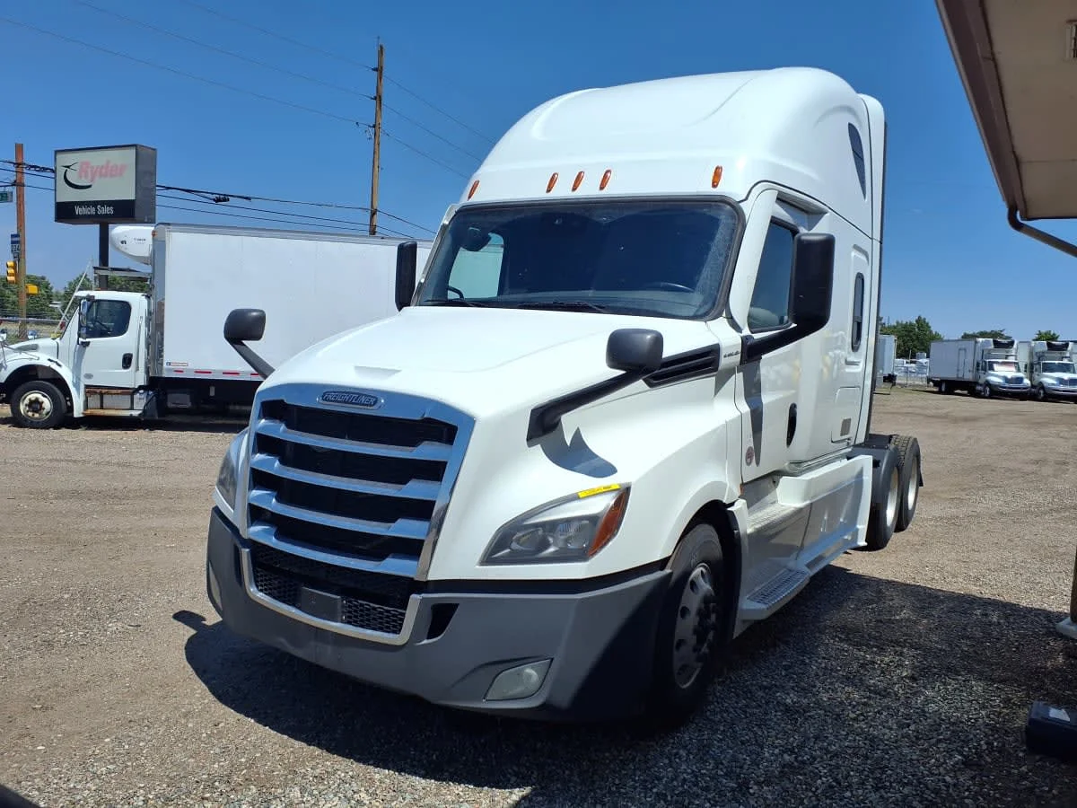 2022 Freightliner Cascadia in Commerce City, CO