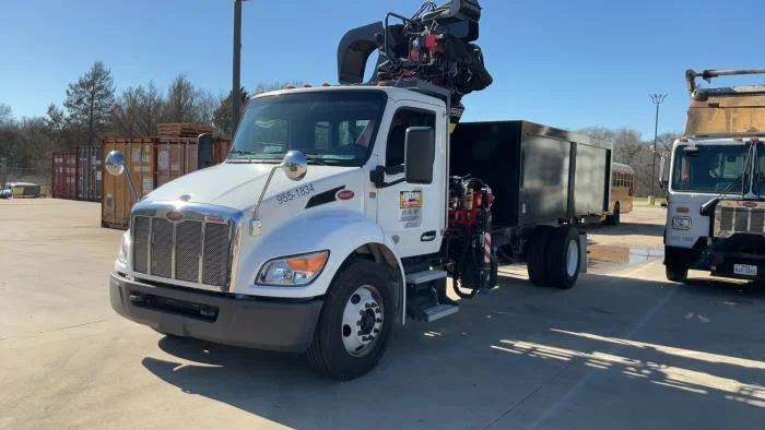 2025 Peterbilt 536 in Houston, TX — photo 2