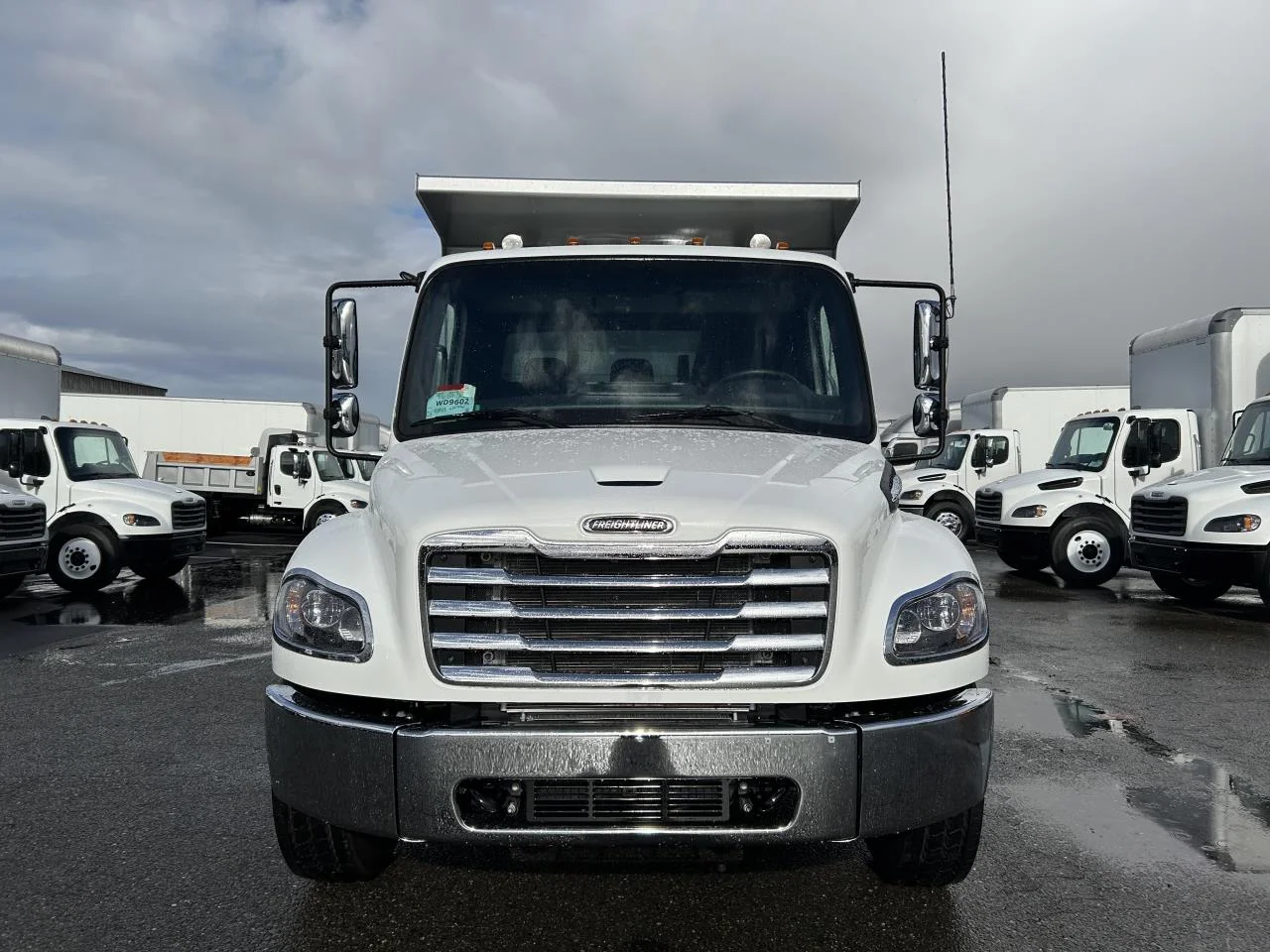 2025 Freightliner M2 106 - image 5