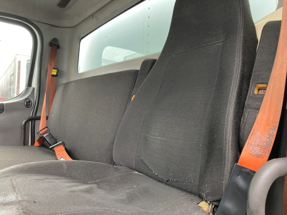 2014 Freightliner M2 106 - image 12