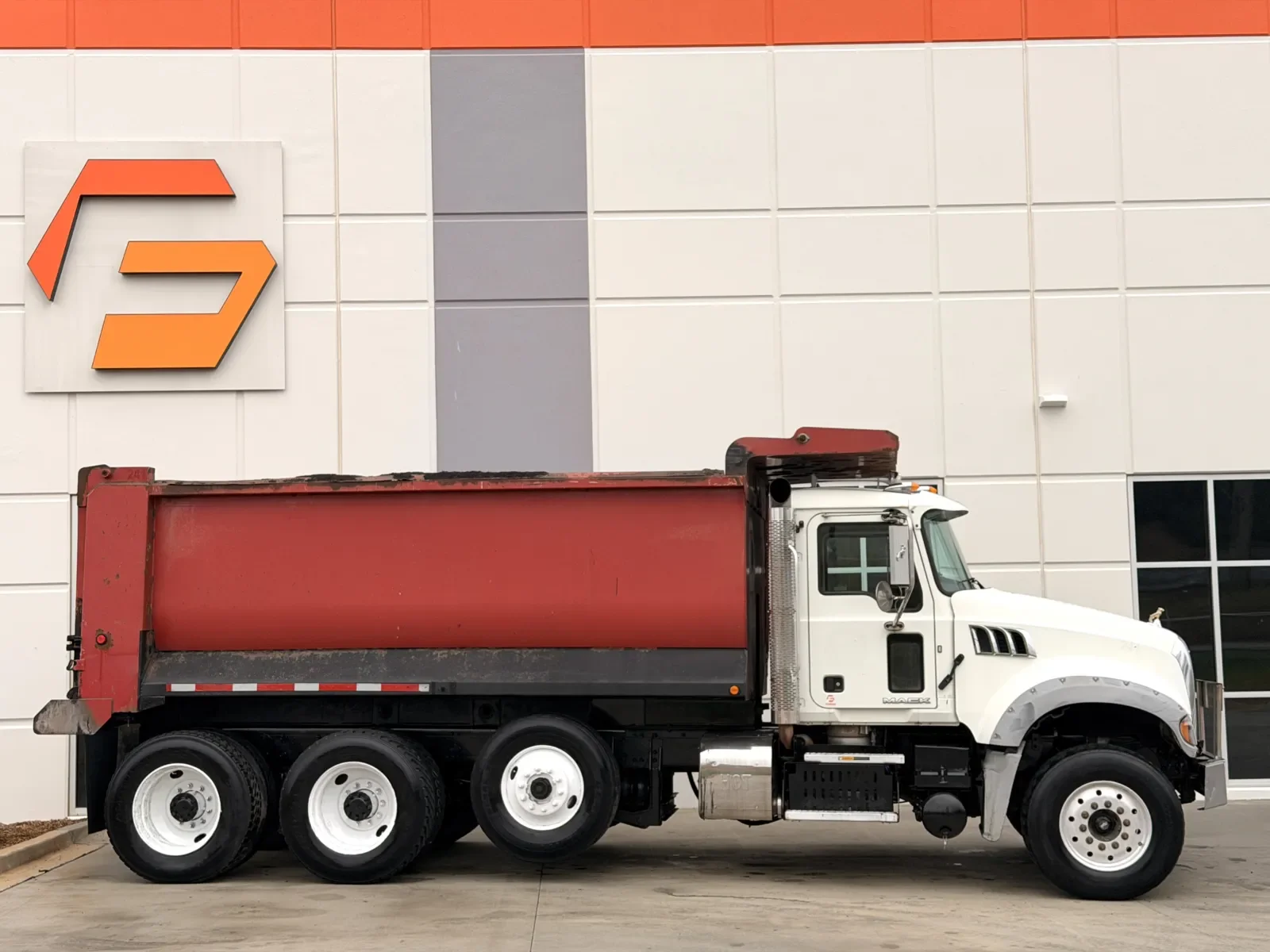 2011 Mack Granite in Greer, SC — photo 4