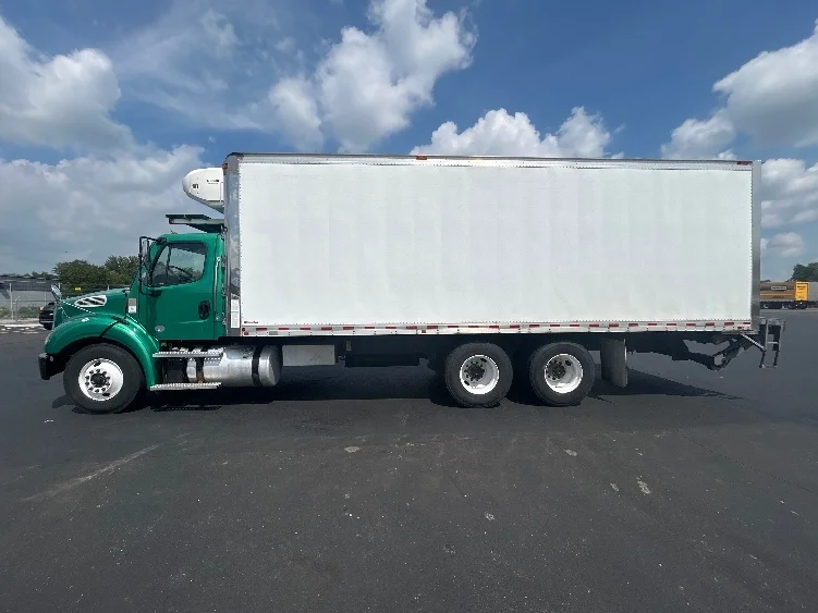 2020 Freightliner M2 112 in Indianapolis, IN — photo 4