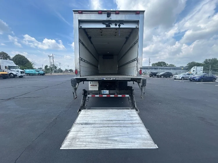 2020 Freightliner M2 112 in Indianapolis, IN — photo 9
