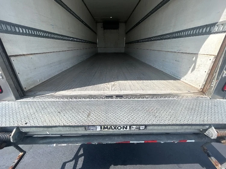 2020 Freightliner M2 112 in Indianapolis, IN — photo 10