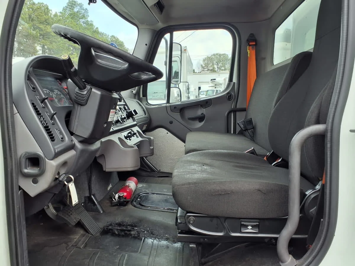 2021 Freightliner M2 106 - image 7