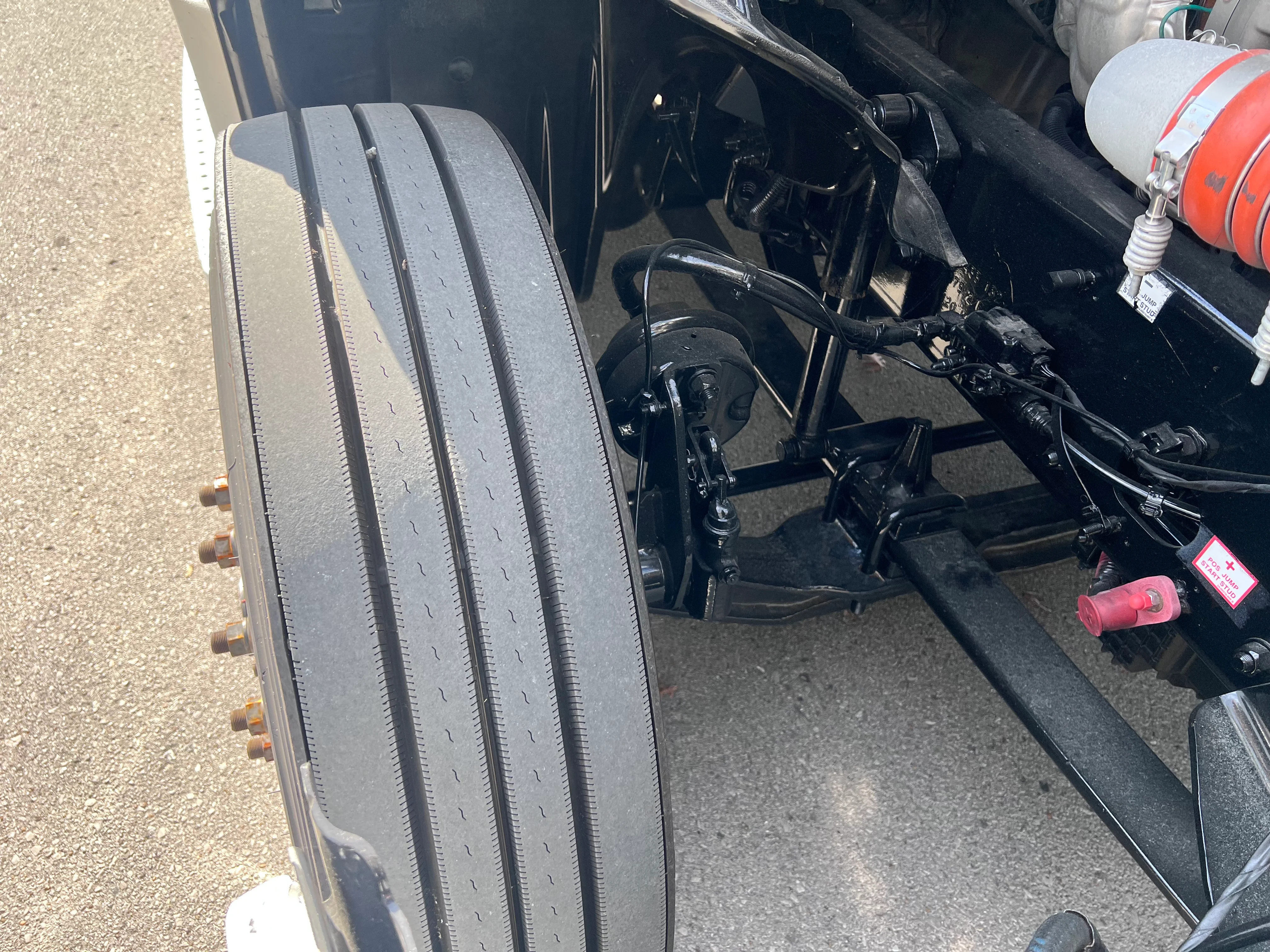 2021 Freightliner Cascadia in Nashville, TN — photo 11