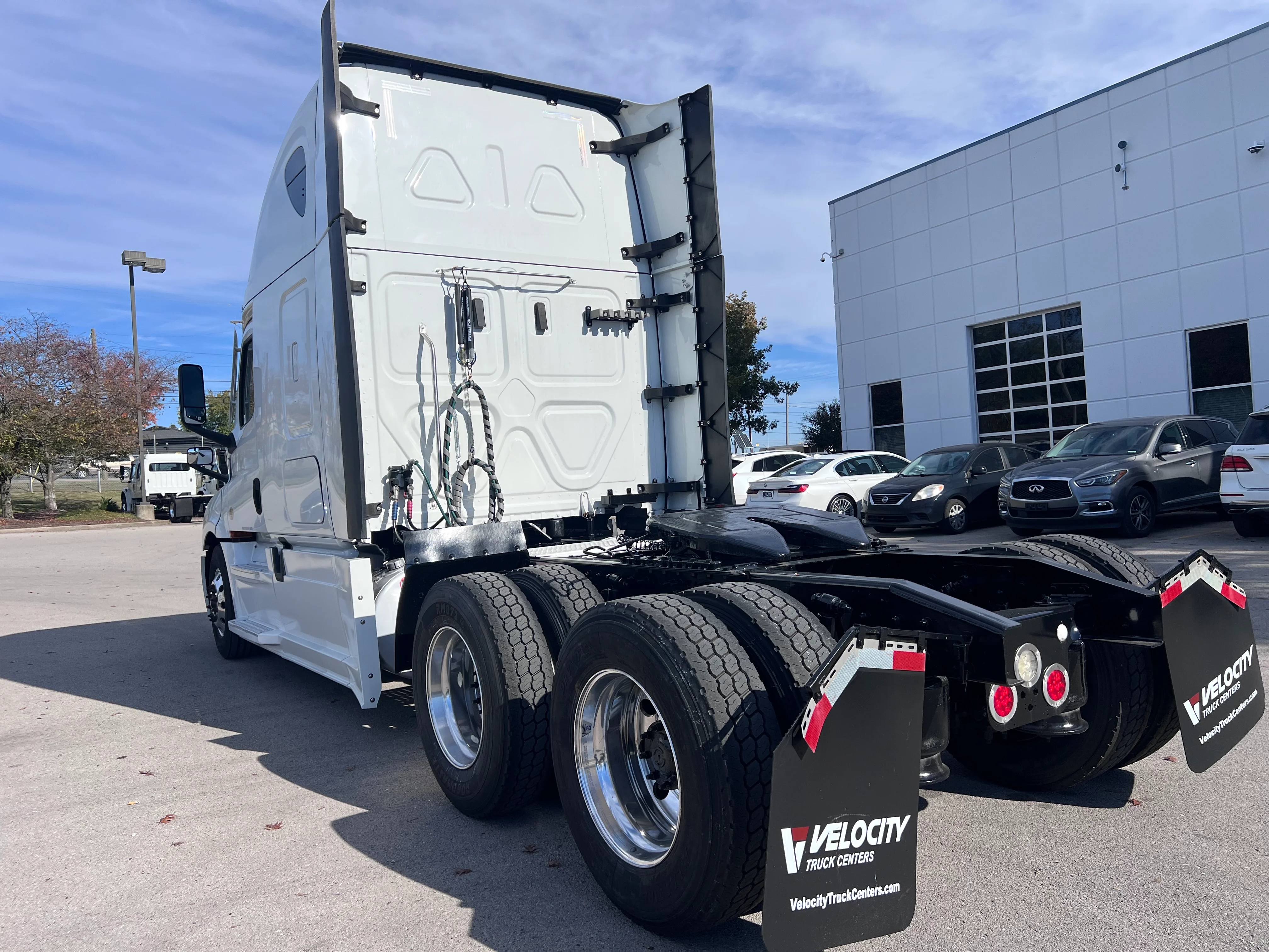 2021 Freightliner Cascadia in Nashville, TN — photo 4