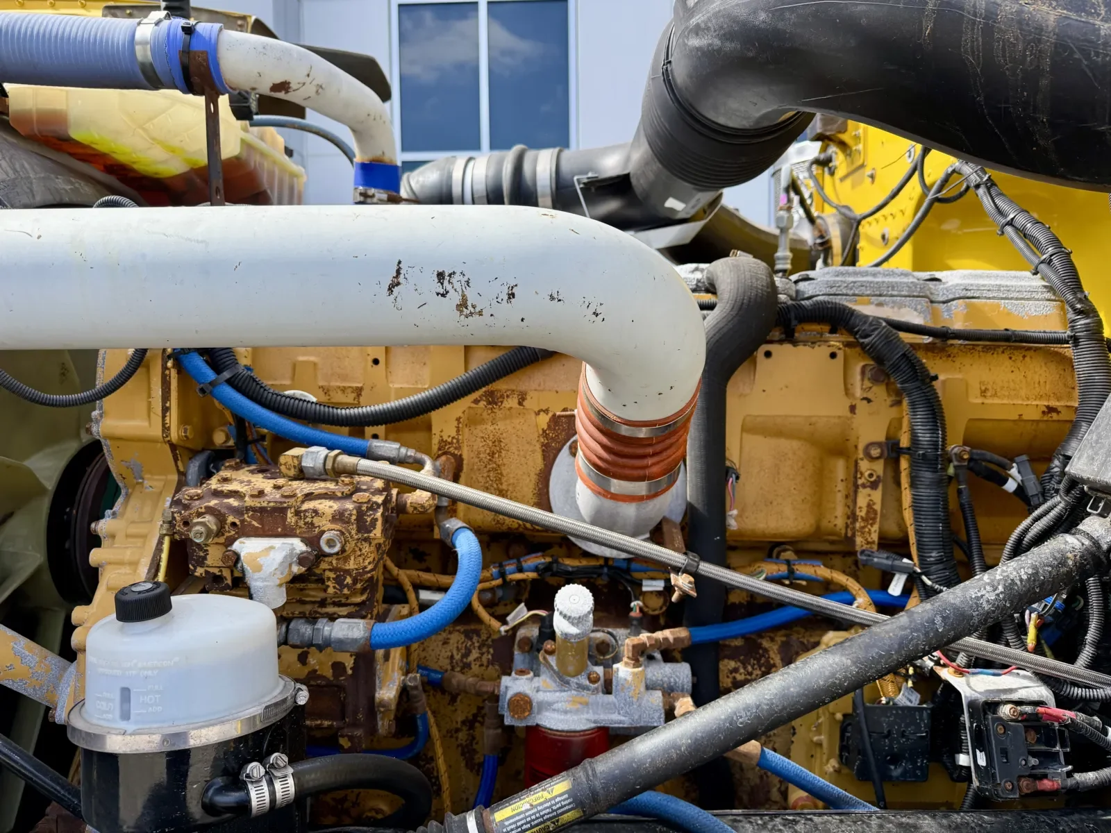 2016 Peterbilt 389 - image 13