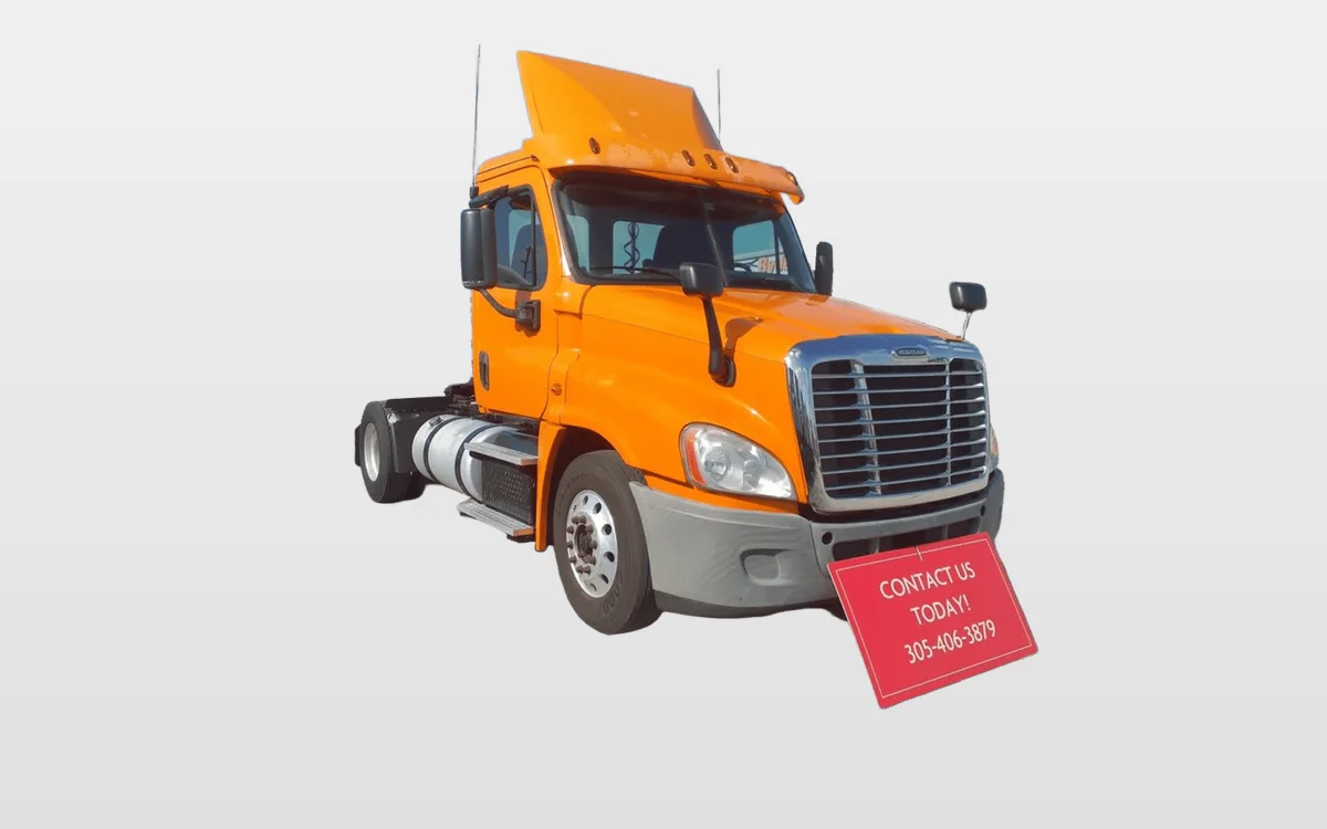 2015 Freightliner Cascadia - image 1